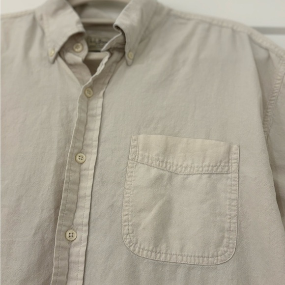 L.L. Bean Cream Casual Button Down Shirt, Size XL - Picture 3 of 5